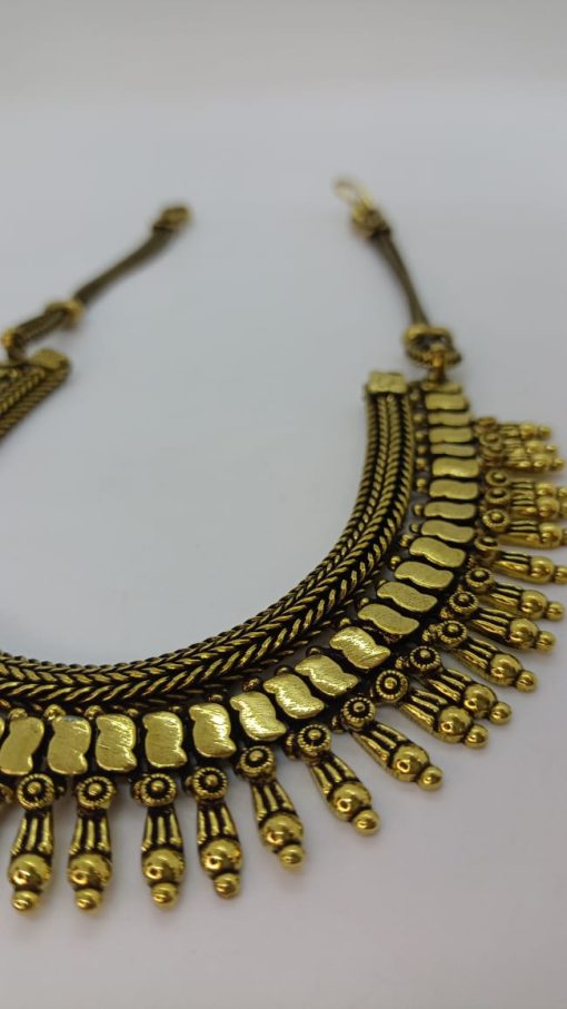 Collar bronce